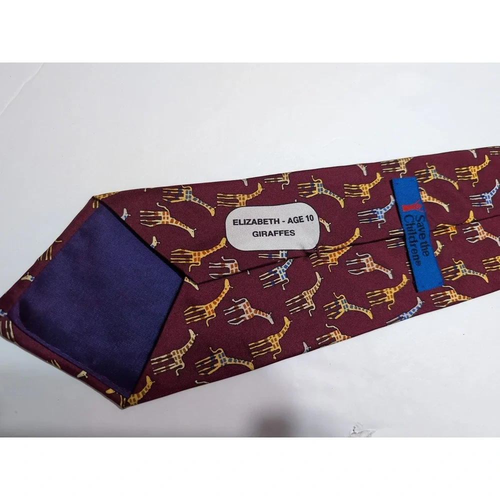 Vintage SAVE THE CHILDREN Men's Neck Tie Giraffes Maroon Red